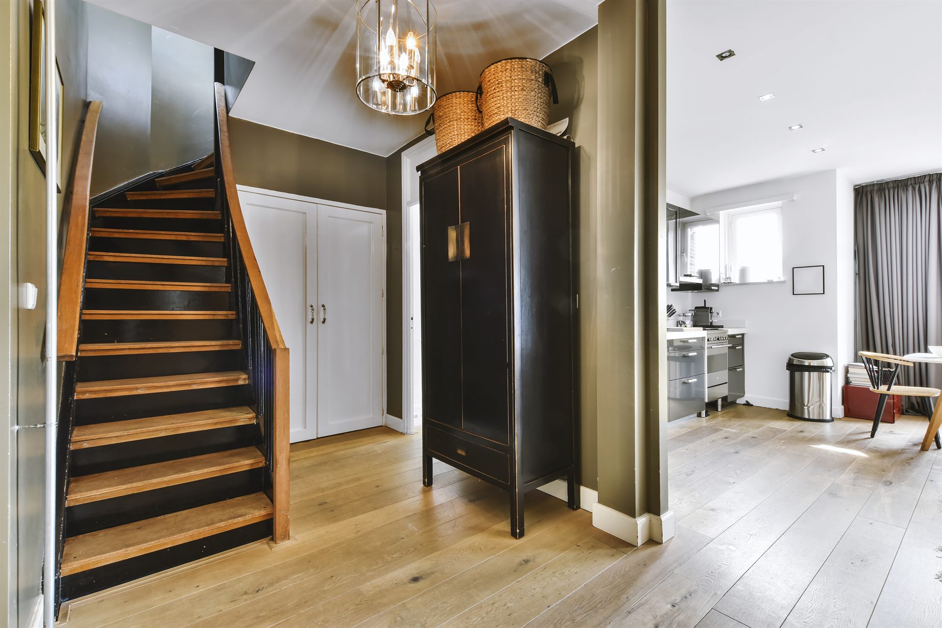 intérieur de maison rénovée à Acquigny — Arista Concept